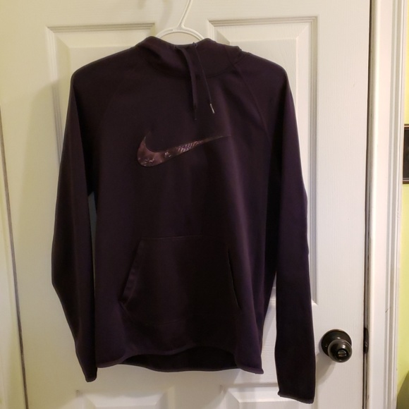 Nike Tops - ⭐Dry fit hoodie⭐